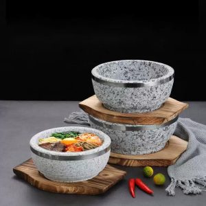 Bát đá làm cơm trộn Hàn Quốc